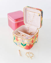 Load image into Gallery viewer, Getaway Jewelry Organizer - Metallic Hot Pink
